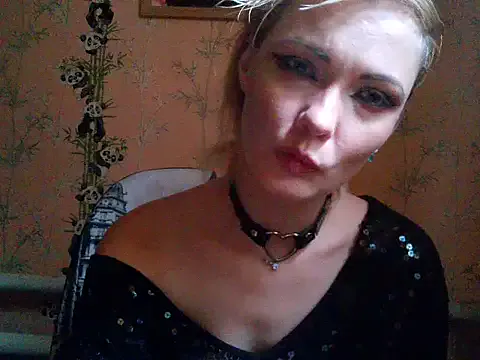 Offline WildMissNiks on StripChat