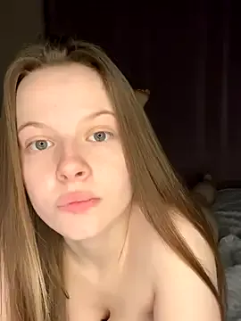 Offline wrenlie on StripChat