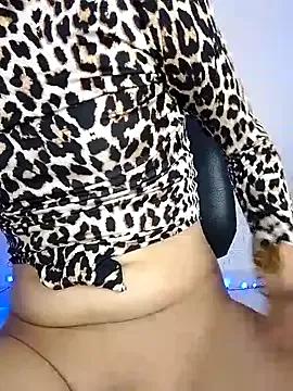 xoxo_06 from StripChat