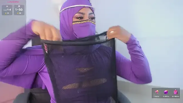 Offline yasmin_elite on StripChat