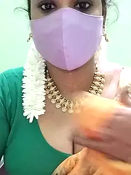 Offline yoga-mithraa on StripChat