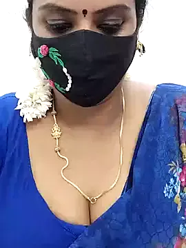 Offline yoga-mithraa on StripChat