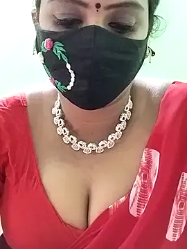 Offline yoga-mithraa on StripChat