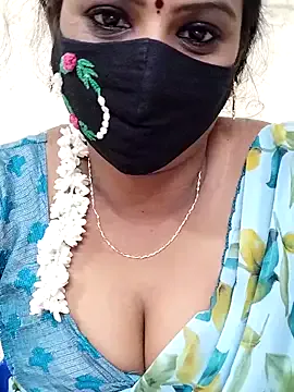 Offline yoga-mithraa on StripChat