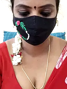 Offline yoga-mithraa on StripChat