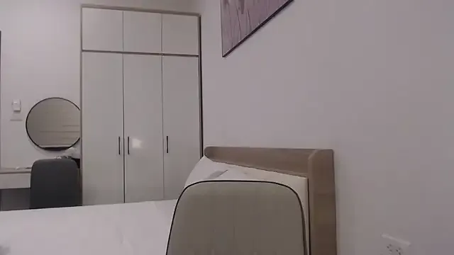 Your-Sunny on StripChat