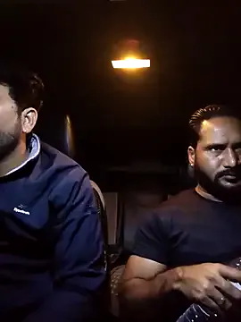 Yourhoney99 on StripChat