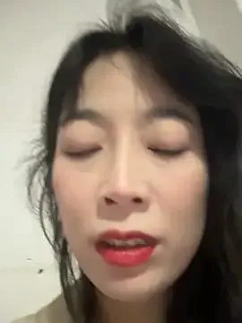 Freechat yourkeer on StripChat