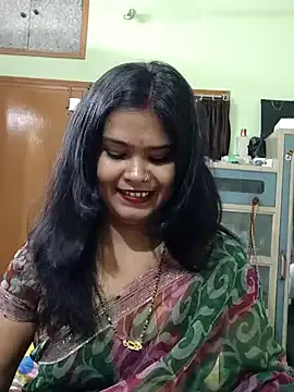 Offline yoursweety09 on StripChat