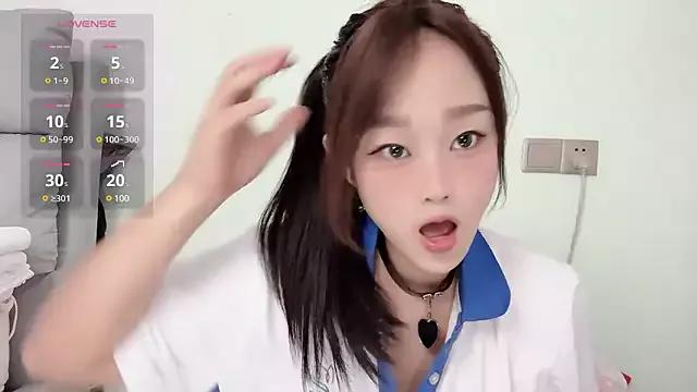 yueyue2003 from StripChat