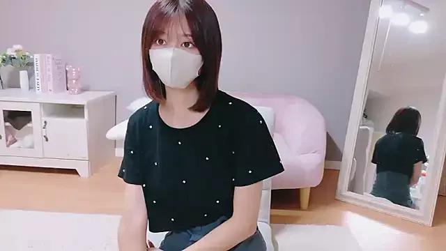 Yuna-ch from StripChat is Freechat