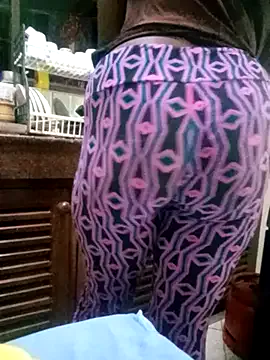 Offline zainabsmile on StripChat