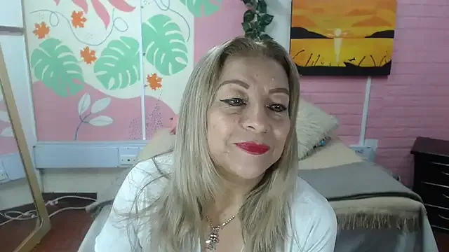 Offline ZAMANTHA on StripChat