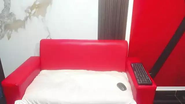 zara_smitt from StripChat