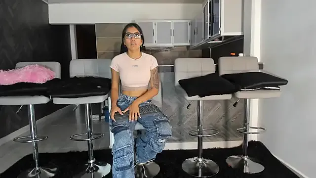 Offline Zoe-Williams on StripChat