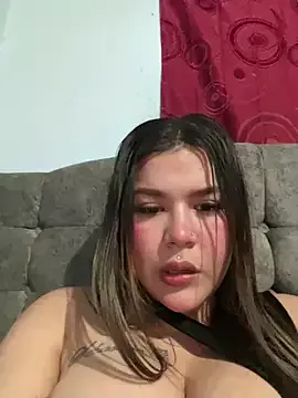 Offline zoe_adhara on StripChat