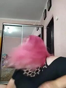 Offline Zuli_Kiska on StripChat