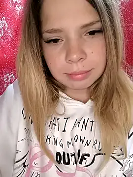 Offline Zuli_Kiska on StripChat