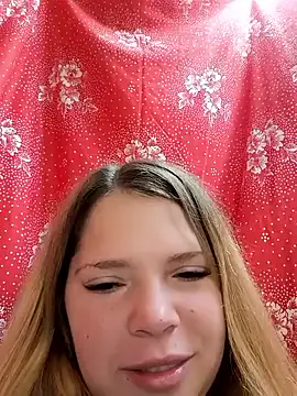 Offline Zuli_Kiska on StripChat