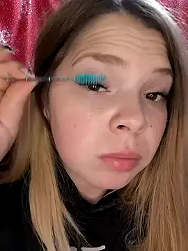 Offline Zuli_Kiska on StripChat