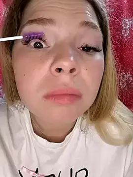 Offline Zuli_Kiska on StripChat